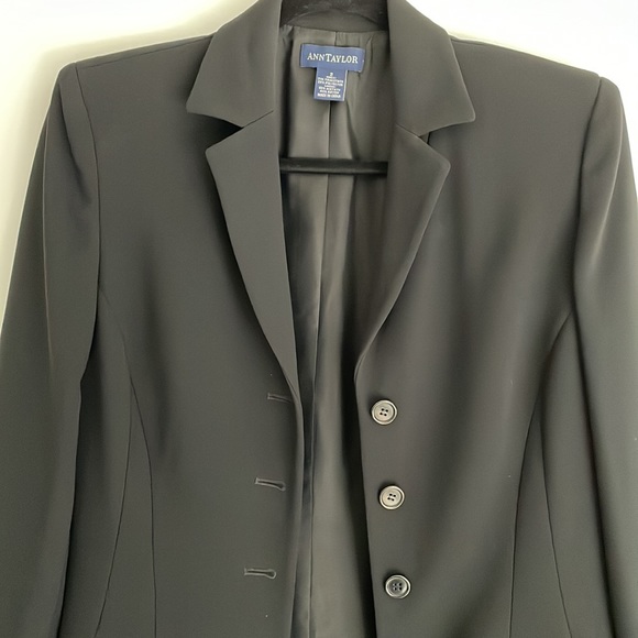 NWOT Ann Taylor Long Jacket Size 2 - Picture 2 of 5